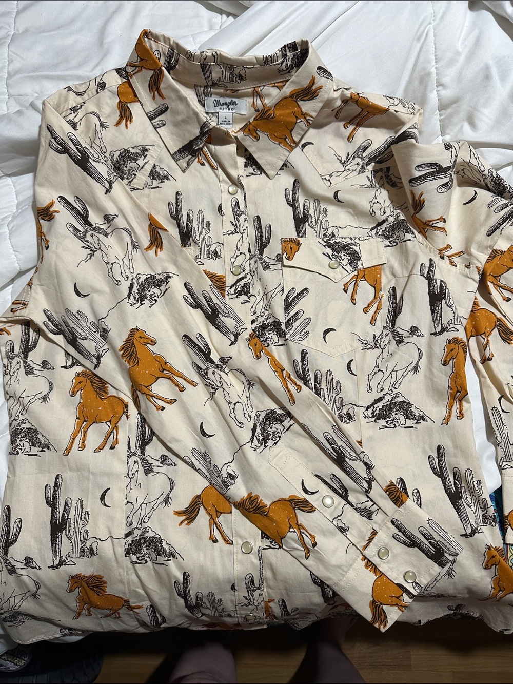 Wrangler Western Horse Print Button-Down Shirt in Cream and Brown